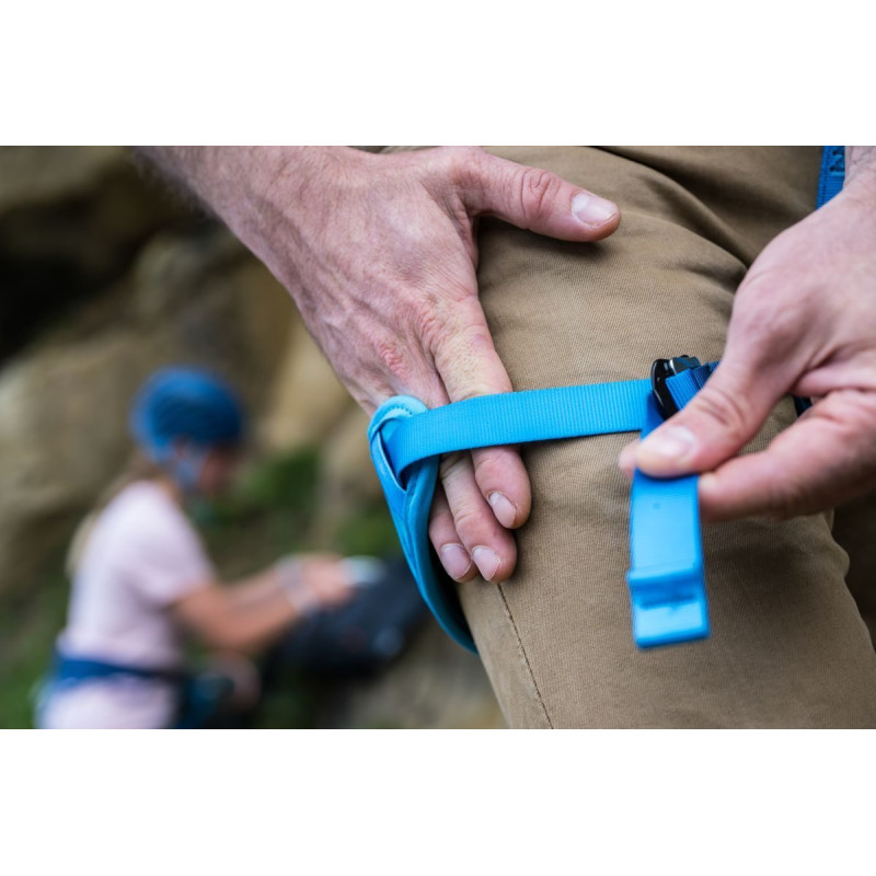 CORAX 2 DARK RED sedací úvazek červený CORAX 2 DARK RED sedací úvazek červený