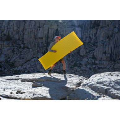 NEOAIR XLITE NXT MAX Large Solar Flare nafukovací karimatka žlutá 196x64x7,6 