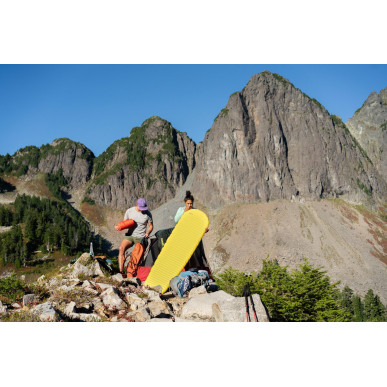 NEOAIR XLITE NXT RWide Solar Flare nafukovací karimatka žlutá 183x64x7,6