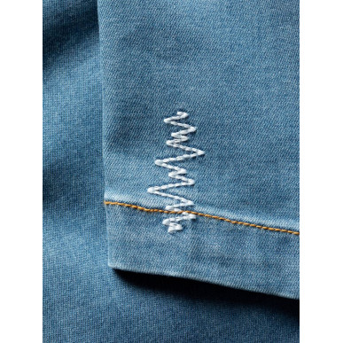 SANDRA 3.0-DENIM LIGHT BLUE-48 dámské kraťasy světle modré denim