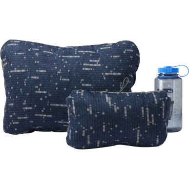 COMPRESS PILLOW CINCH Large Warp Speed polštářek potisk čáry