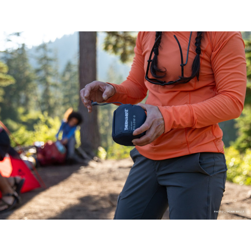 AIR HEAD PILLOW Large Yellow Mountain nafukovací polštářek žlutý AIR HEAD PILLOW Large Yellow Mountain nafukovací polštářek žlutý