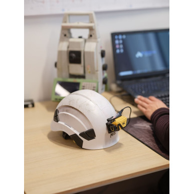 PIXA R svítilna s akumulátorem Core Pro