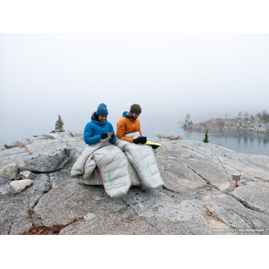 VESPER 20F/-6C Regular Vapor péřová přikrývka sv. šedá