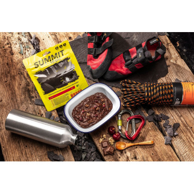 CHOCOLATE MOUSSE WITH GRANOLA & CHERRY Čokoládová pěna s Granolou a třešněmi 97g/400kcal