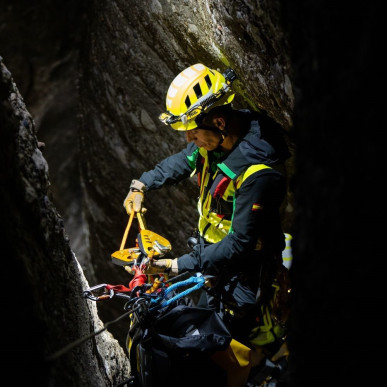 XENA svítilna černožlutá